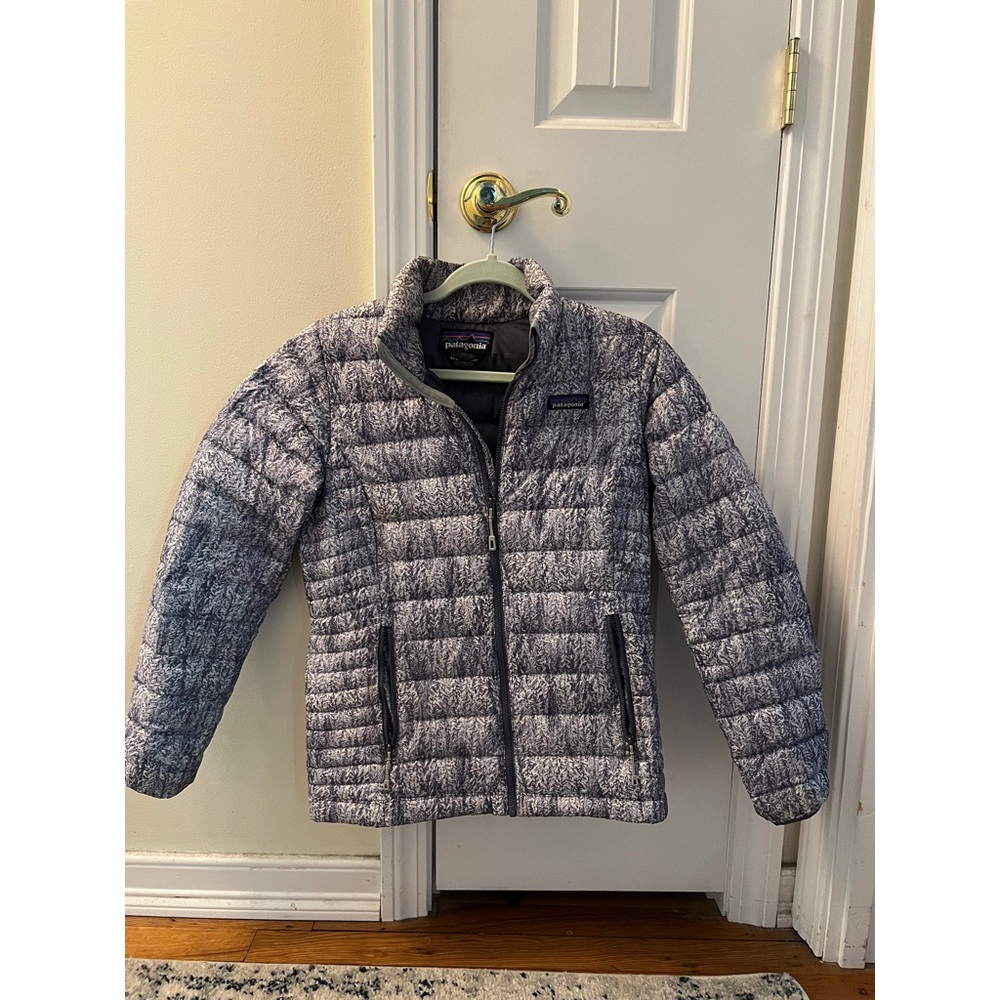 Patagonia down sweater size XS
